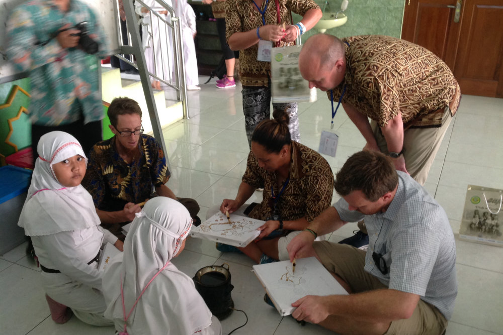 Kiwi teachers interact with Indonesian teachers and children on a cultural connections trip